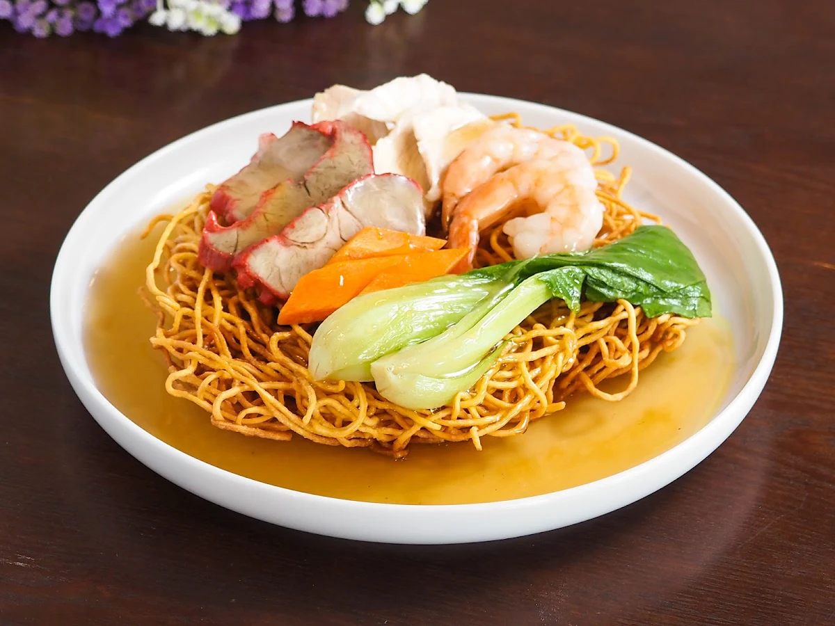 Combination Fried Crispy Noodles
