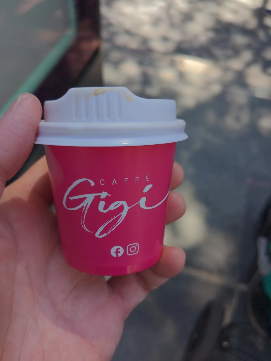 Flat White Coffee, Caffe Gigi