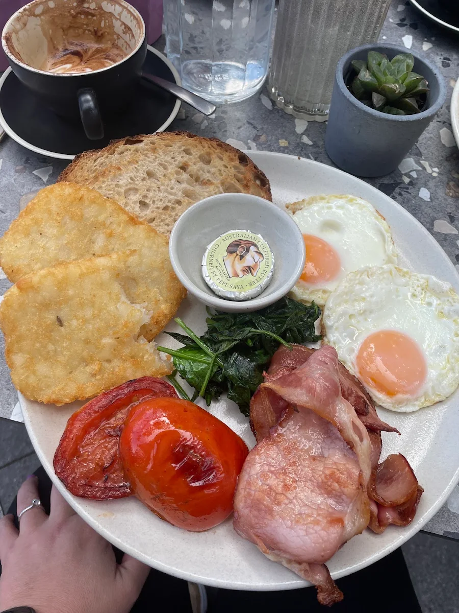 Highlights, Caffe Gigi