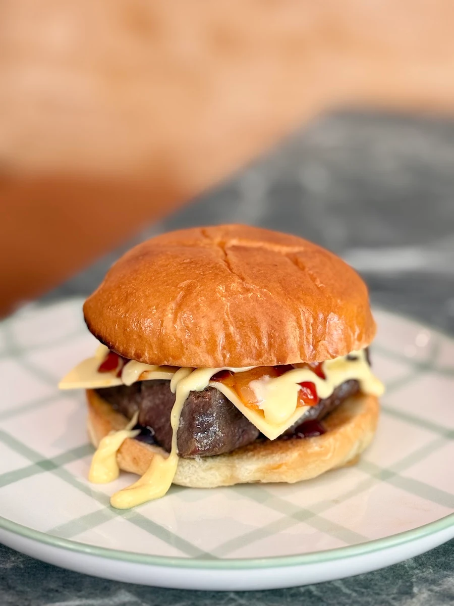 Steak Burger, Starry Hong Kong Cafe