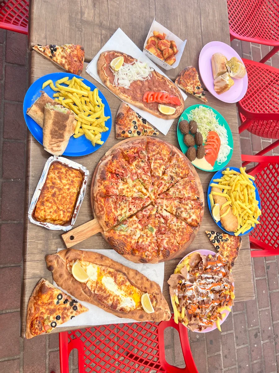 Highlights, Holyland Kebab and Pizza