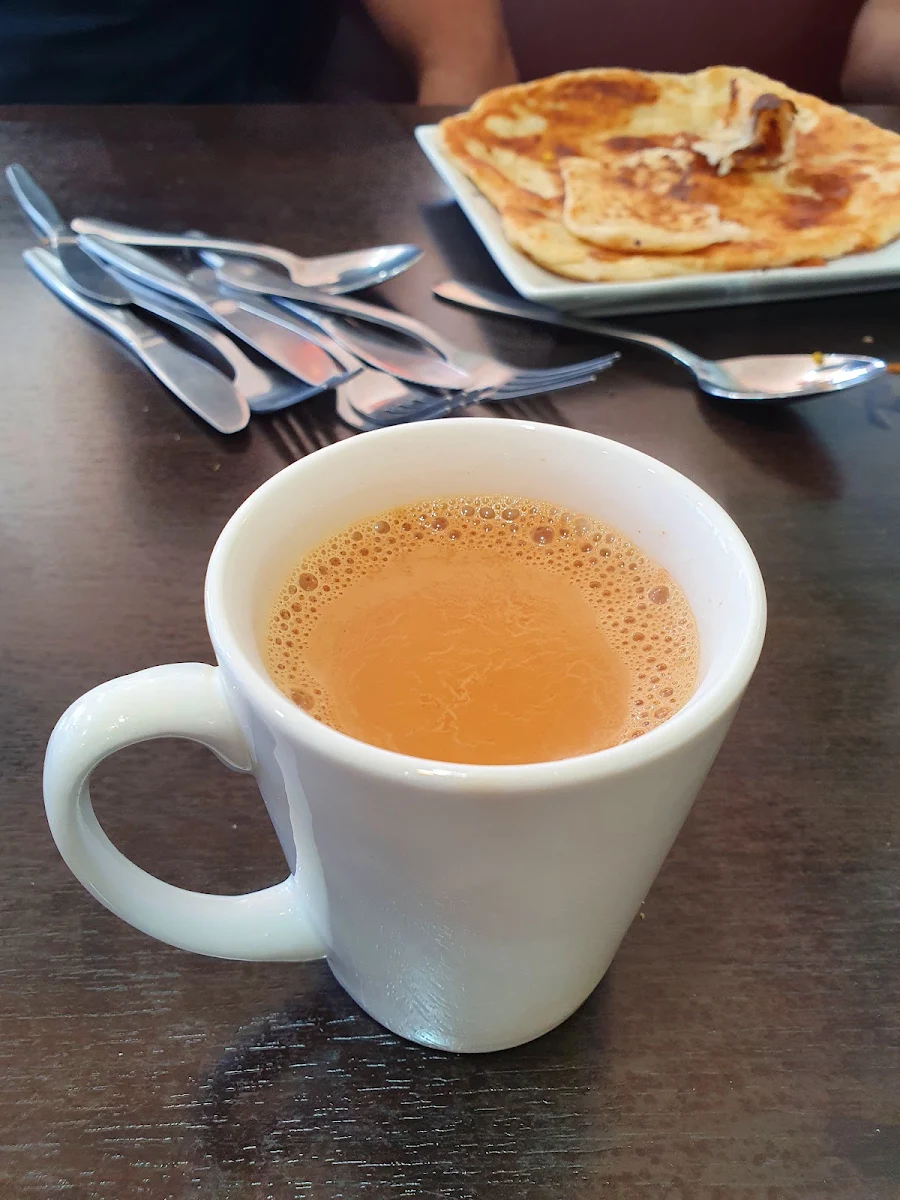Malai Cha, Madhumoti Restaurant