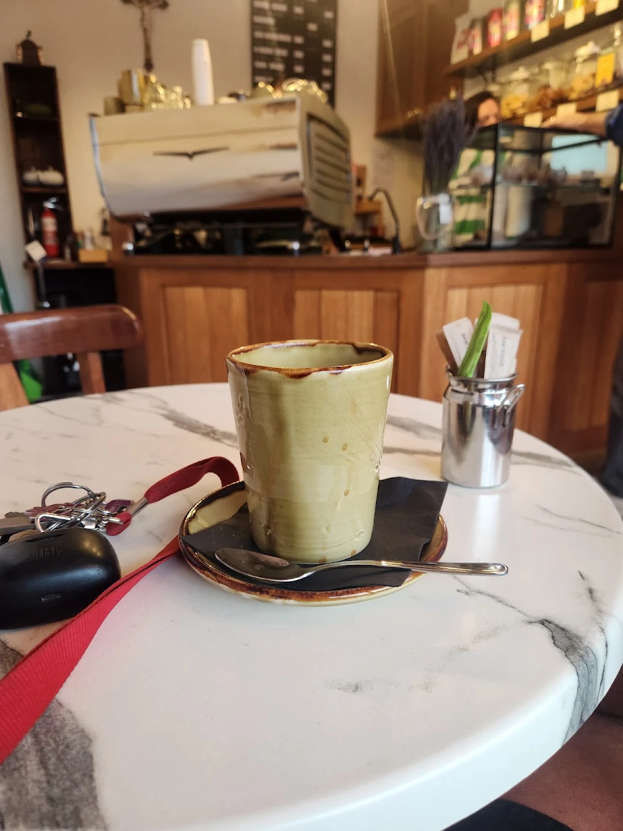 Highlights, Deloraine Espresso