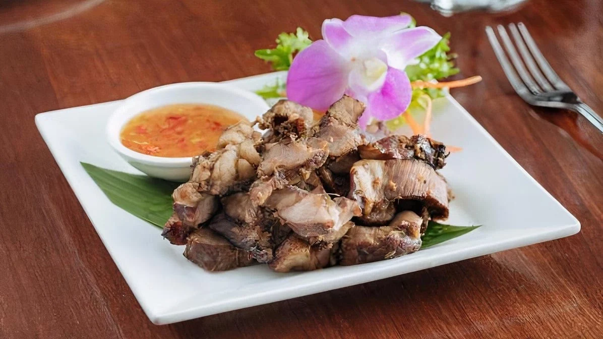 Highlights, Narai Thai Restaurant