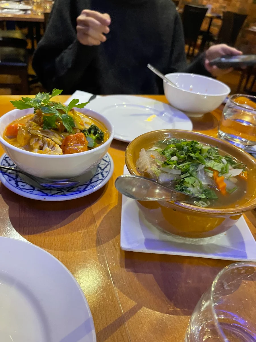 Highlights, Narai Thai Restaurant