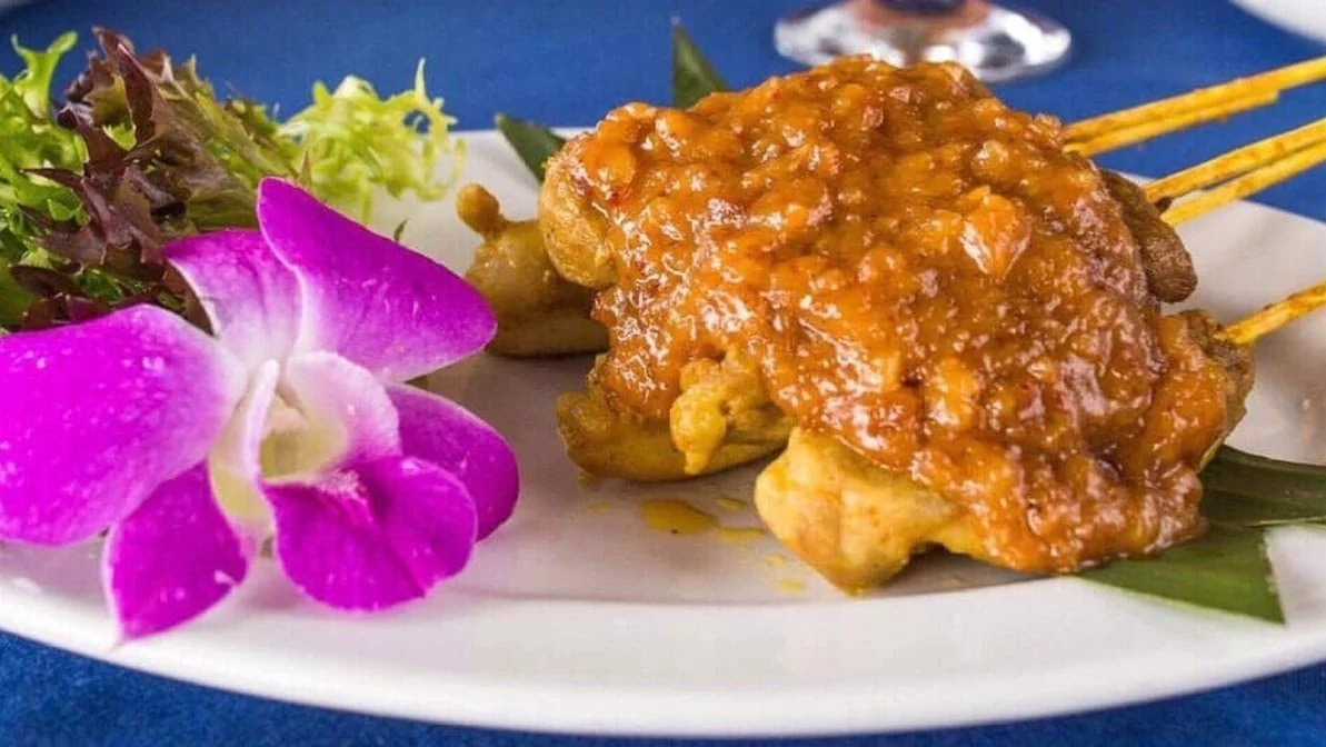 Highlights, Narai Thai Restaurant