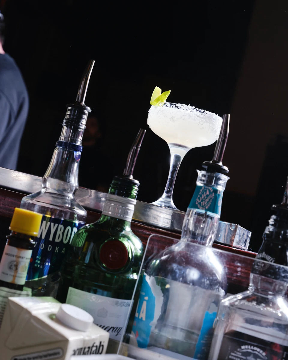 Highlights, Solace Bar