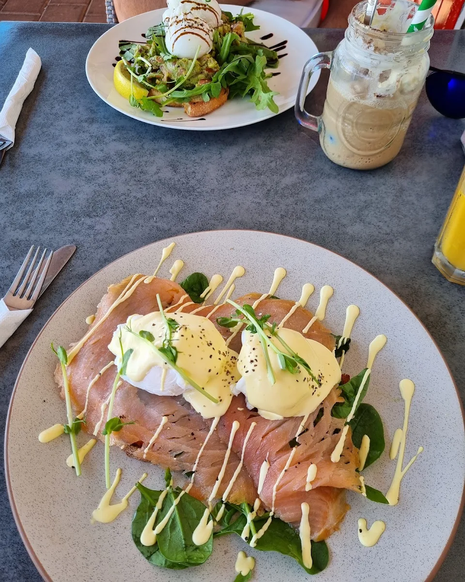 Eggs Benedict, Dragonfly Cafe Broome
