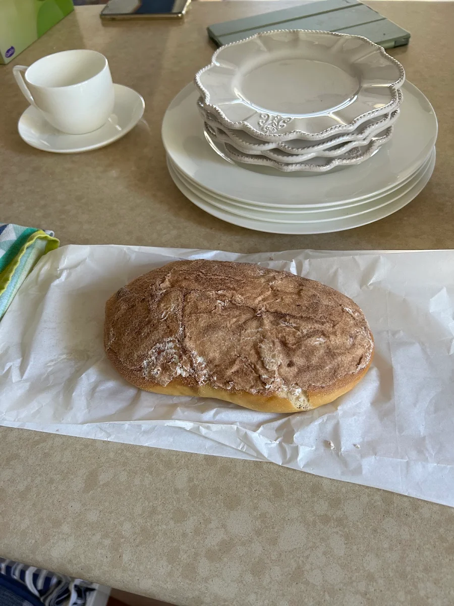 Highlights, Ettalong Cake Shop