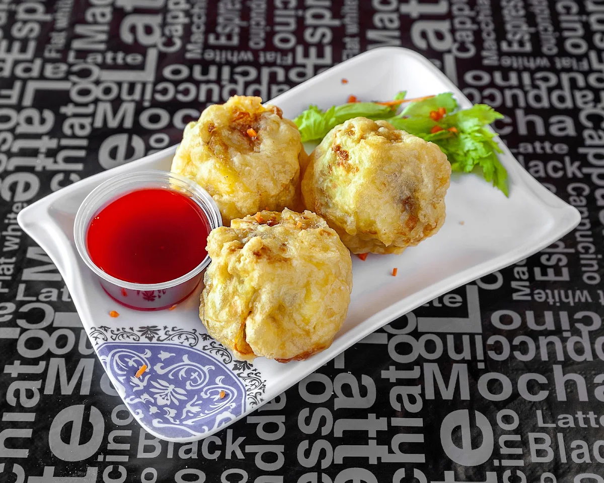 Dim Sim, Noodle Magic Restaurant