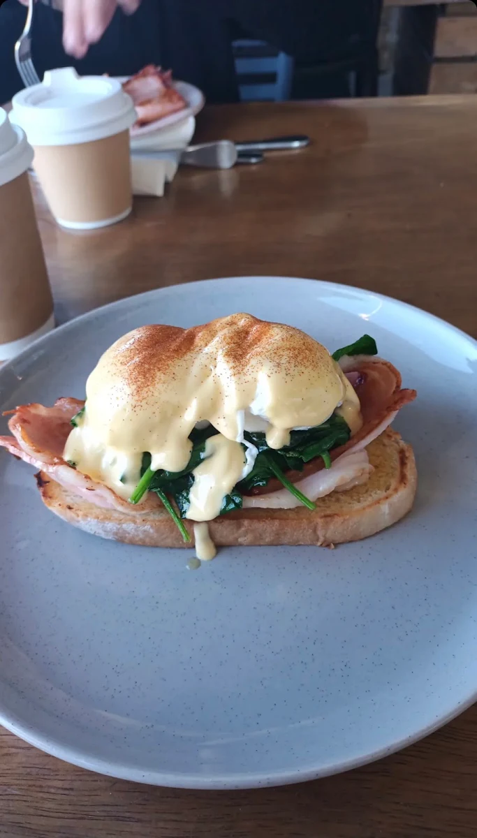 Eggs Benedict, Toucan Coffee Upper Coomera
