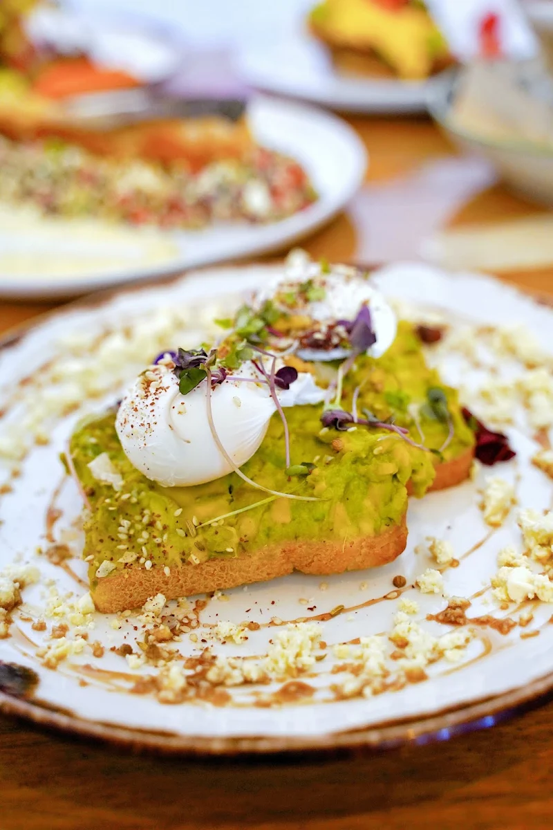 Smashed Avocado, Haytch