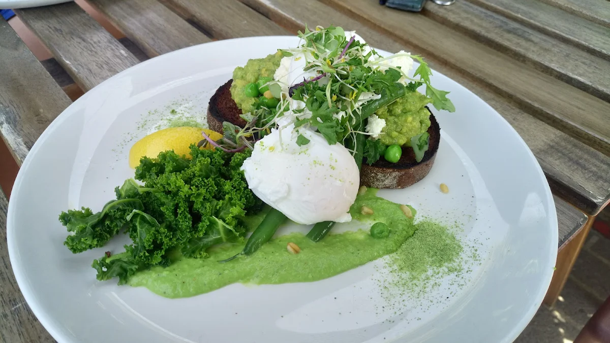 Smashed Avocado, Leaf & Vine Cafe and Wine Bar
