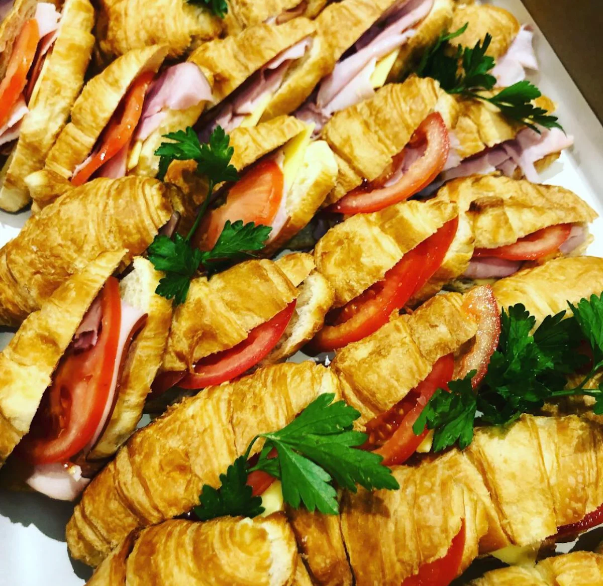 Highlights, Mark Anthony Cafe