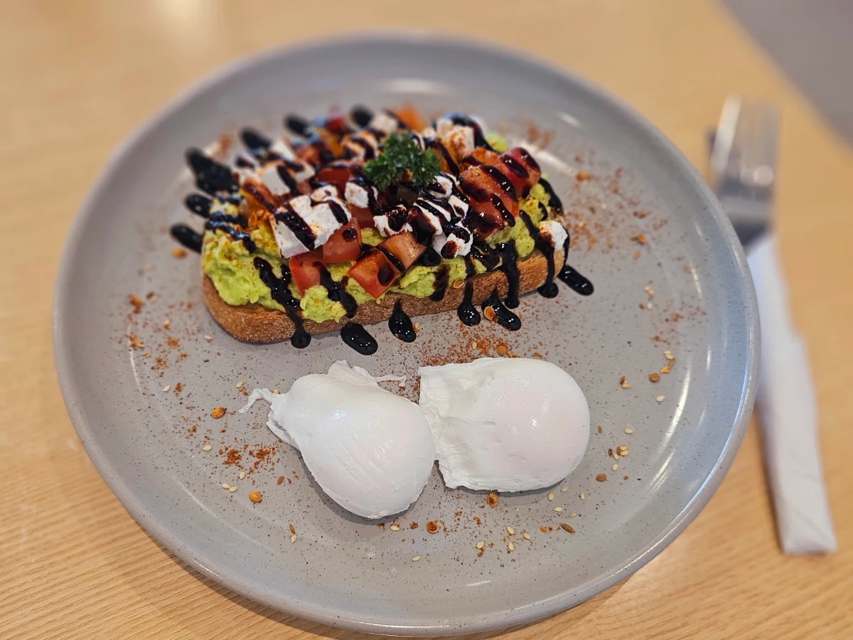 Highlights, The Lounge Café and Eatery