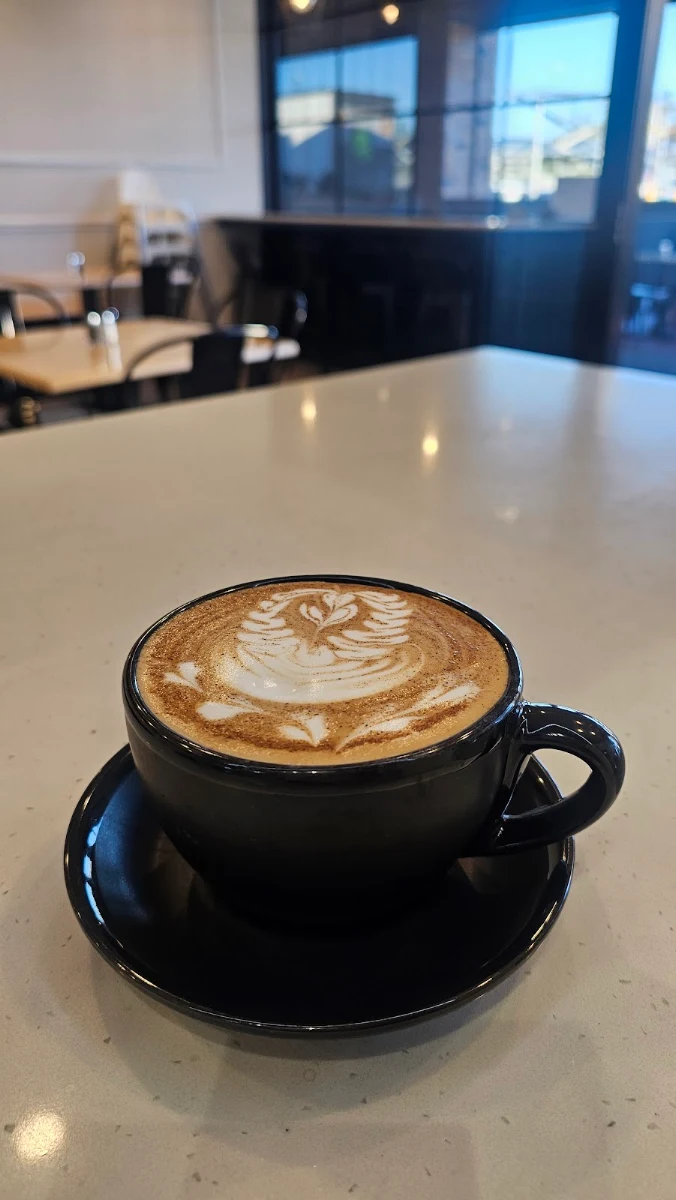 Highlights, The Lounge Café and Eatery