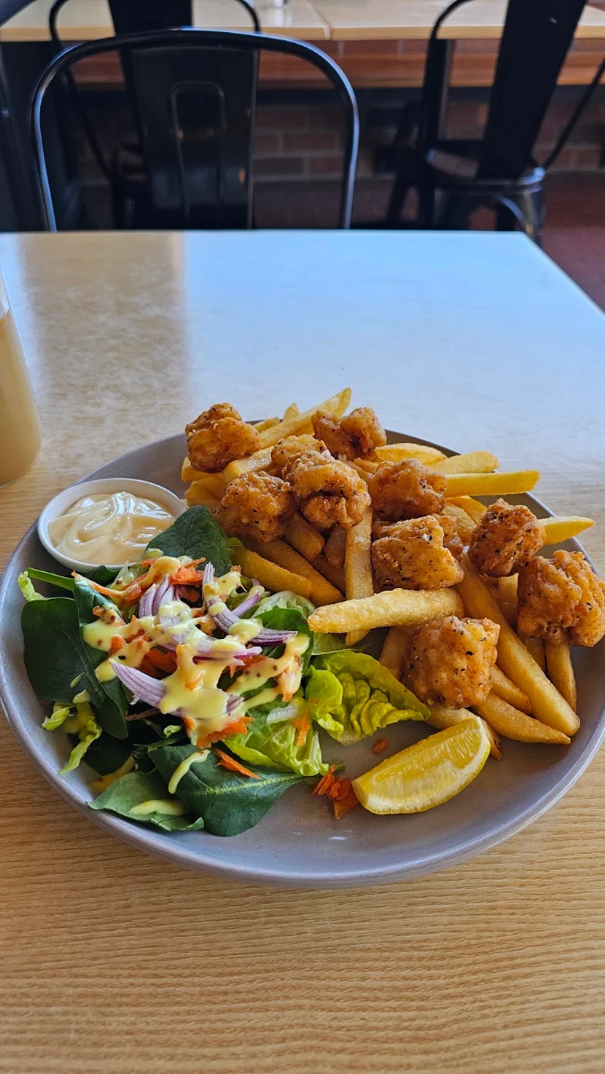 Highlights, The Lounge Café and Eatery