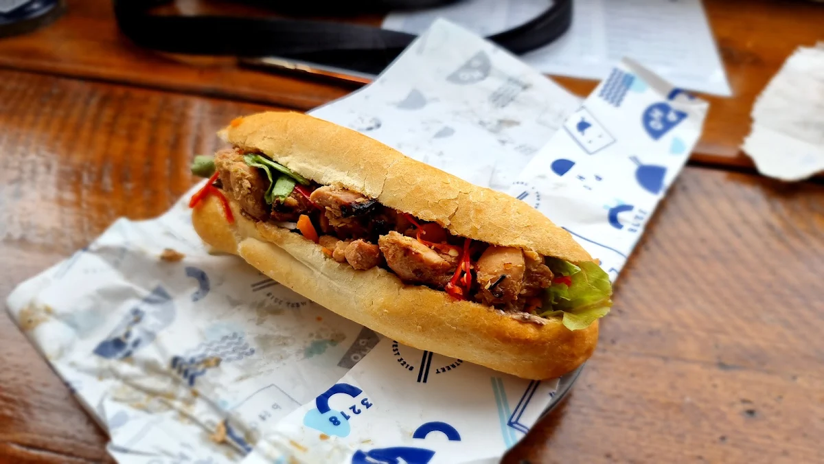 Bahn MI, Pholklore