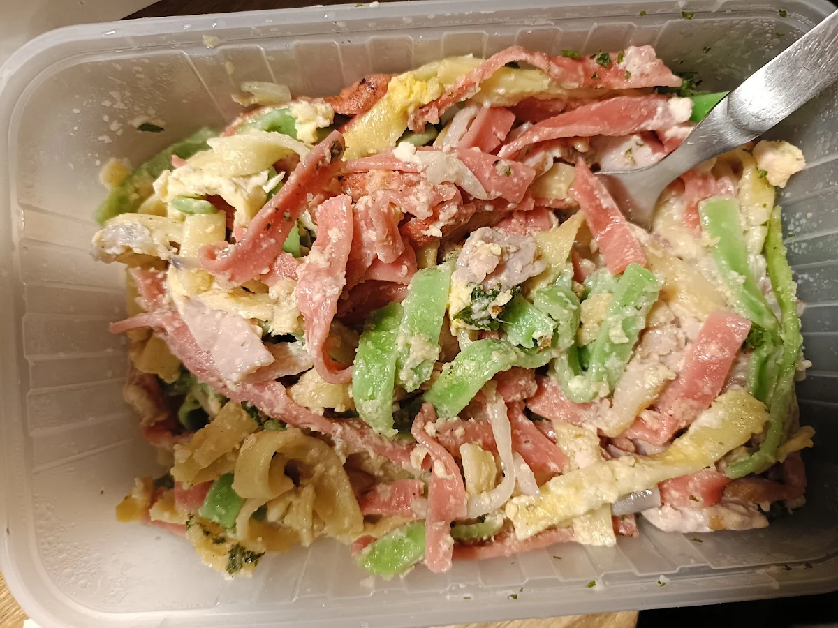 Highlights, Georgie's Pizzeria