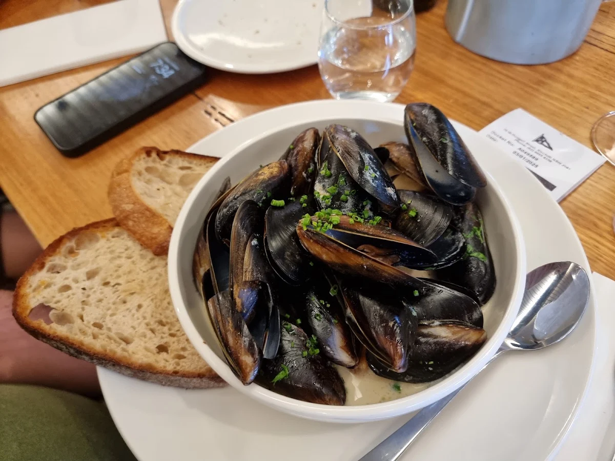 Mussels, Foys Kirribilli