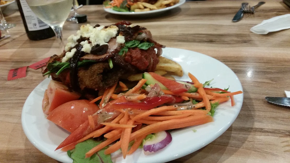 Highlights, The Grand Central Hotel Cobram