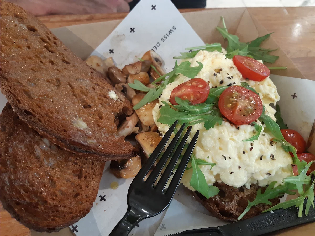 Highlights, Swiss Deli