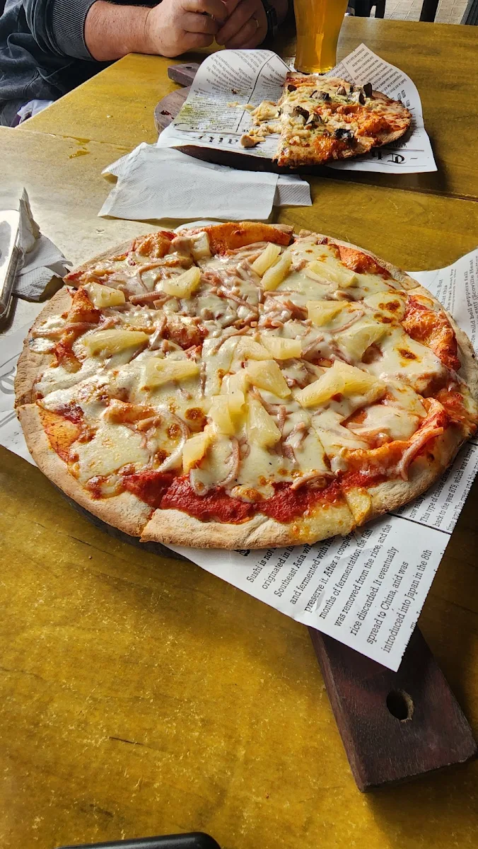 Hawaiian Pizza