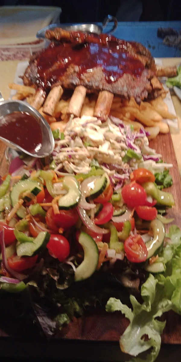 Mixed Platter Ribs Salad Chips and Guacamole