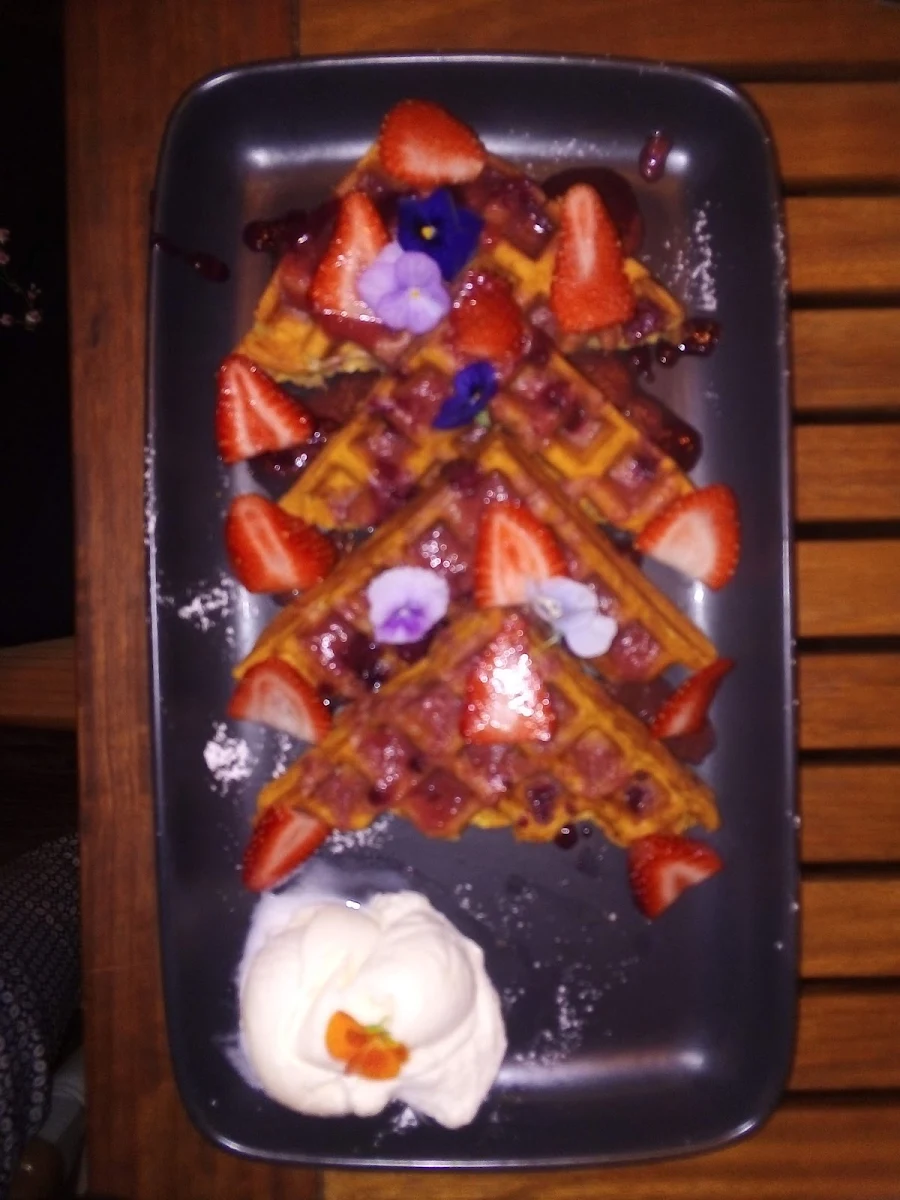 Fruit Waffle, The Bended Elbow