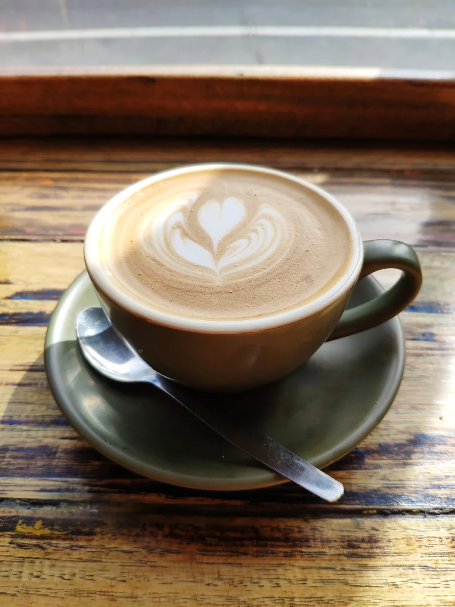 Flat White, Aphro & Wolfe