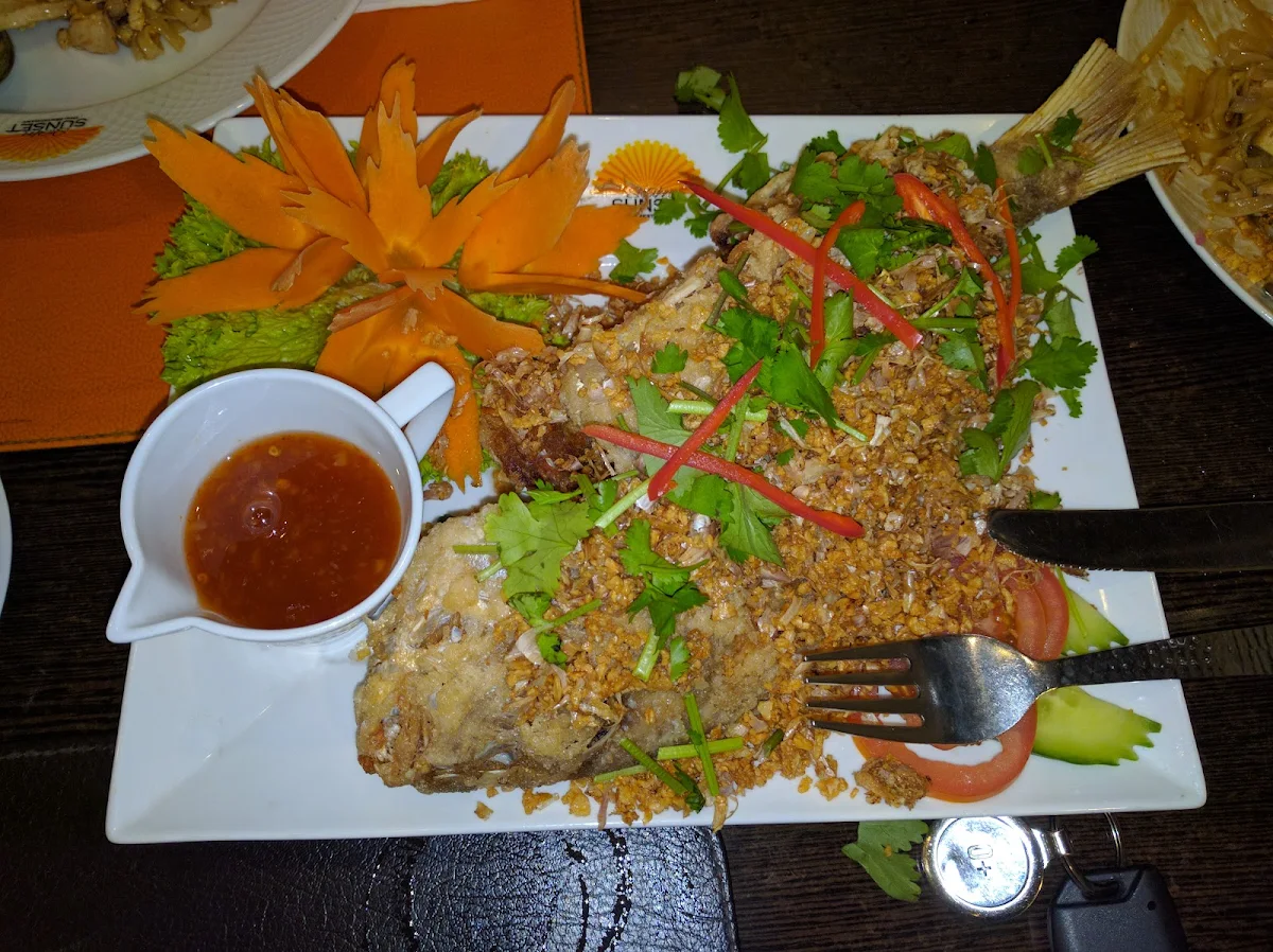 Highlights, Siam Sunset Kenmore Thai