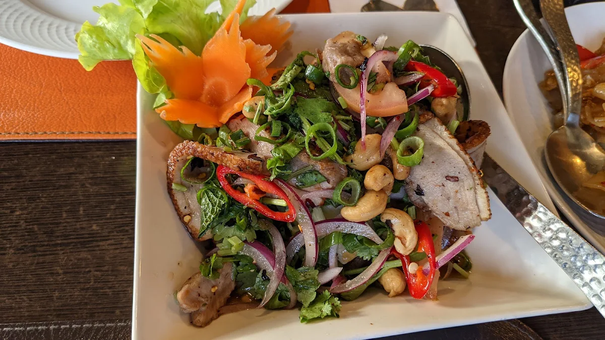 Highlights, Siam Sunset Kenmore Thai