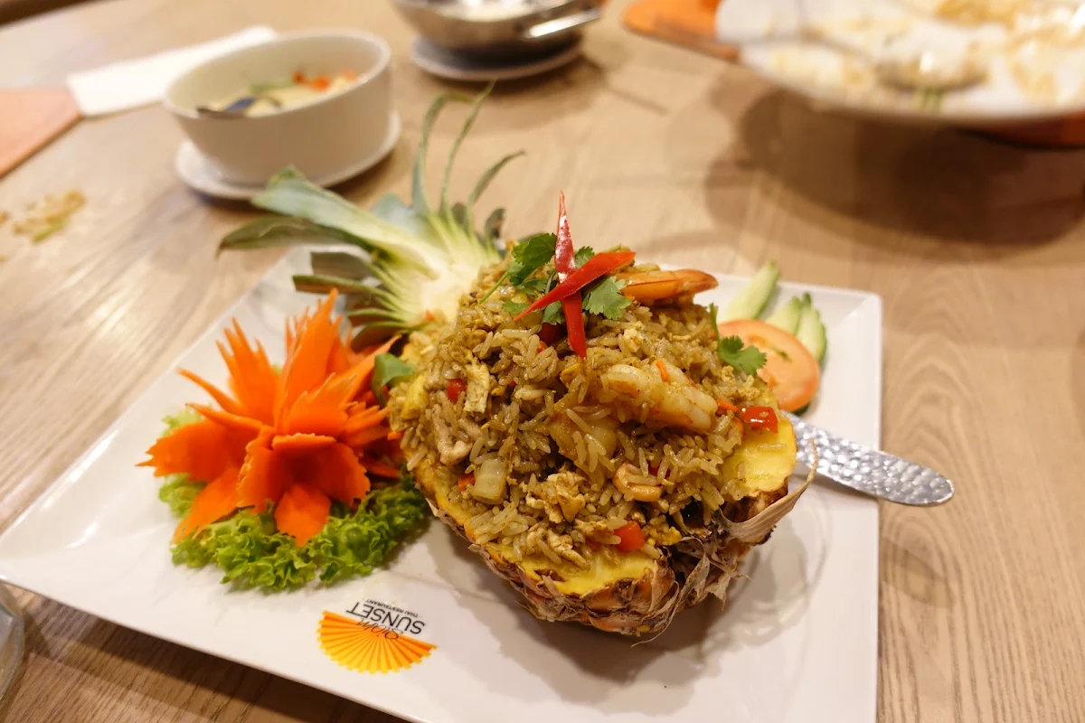 Highlights, Siam Sunset Kenmore Thai