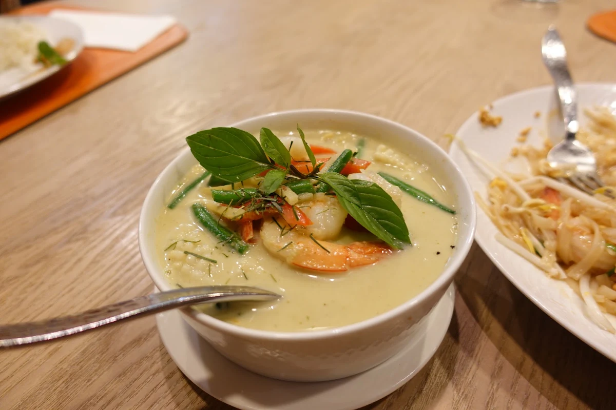 Highlights, Siam Sunset Kenmore Thai