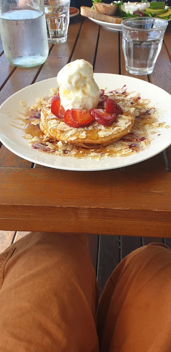 Pancake Special, Boathouse