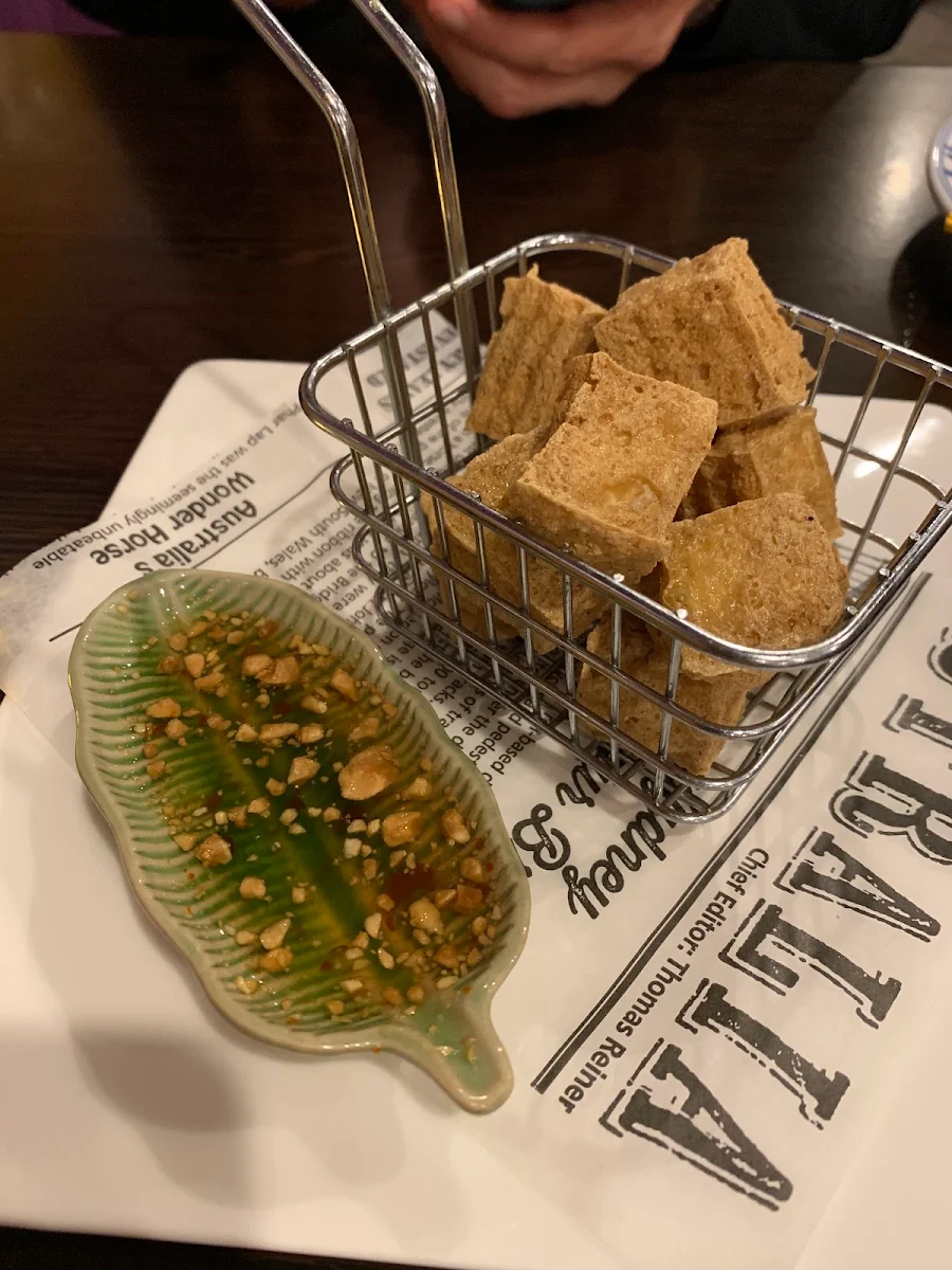 Fried Tofu, Padthai @ Margaret Street