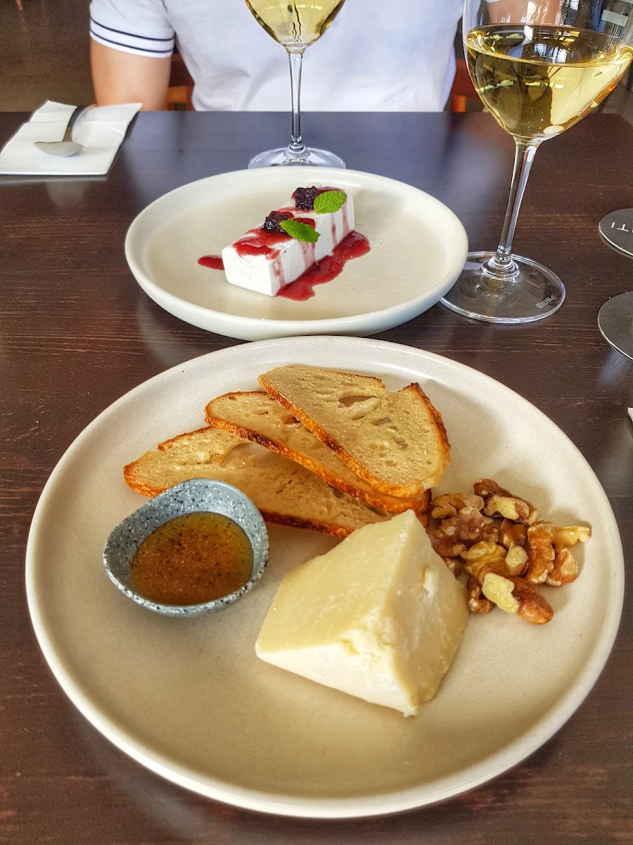 Panna Cotta and Cheese with Crackers