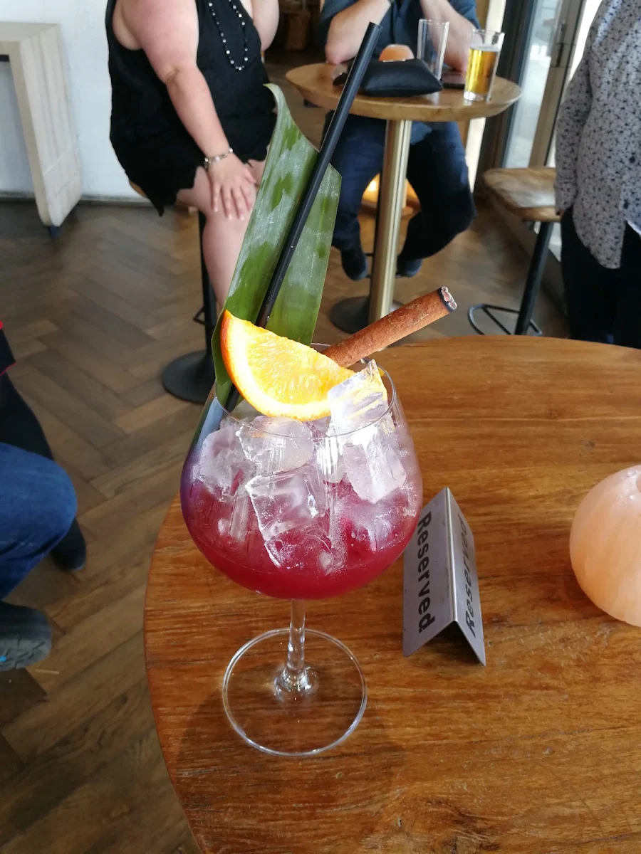 Sangria, 6 Degrees Bar