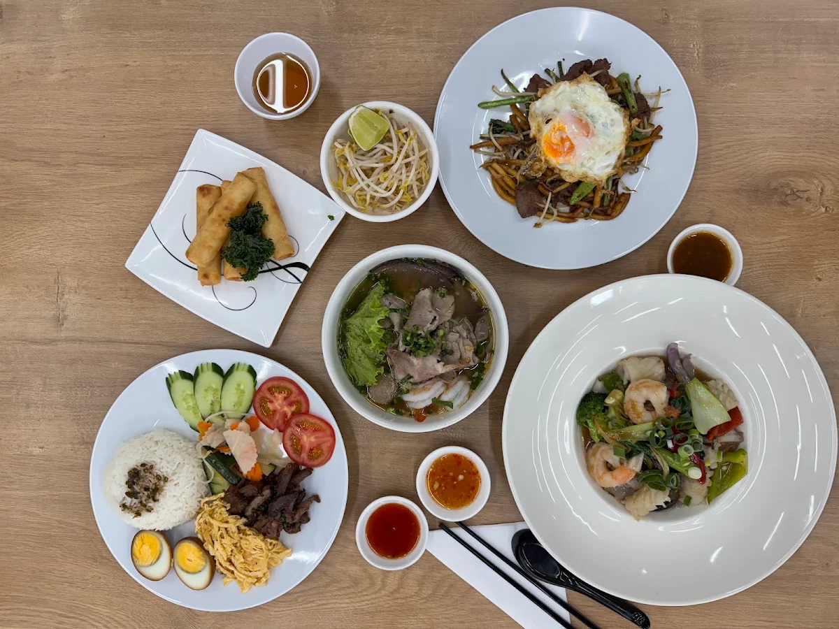 Highlights, Cambo restaurant