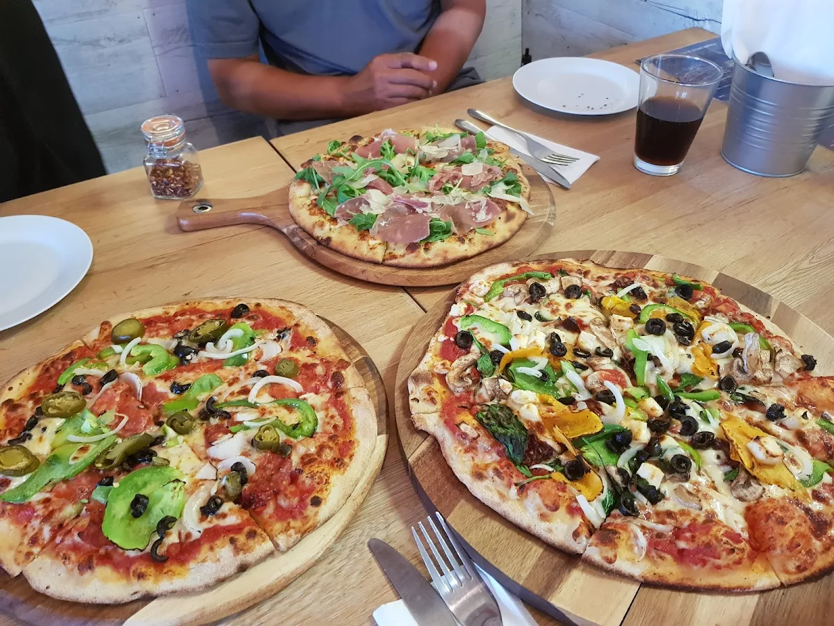 Highlights, DiRoma Pizzeria