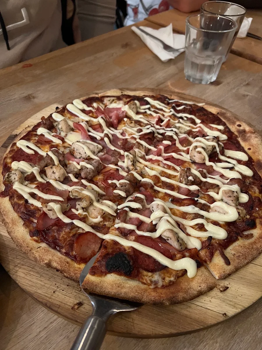 Meat Lovers, DiRoma Pizzeria