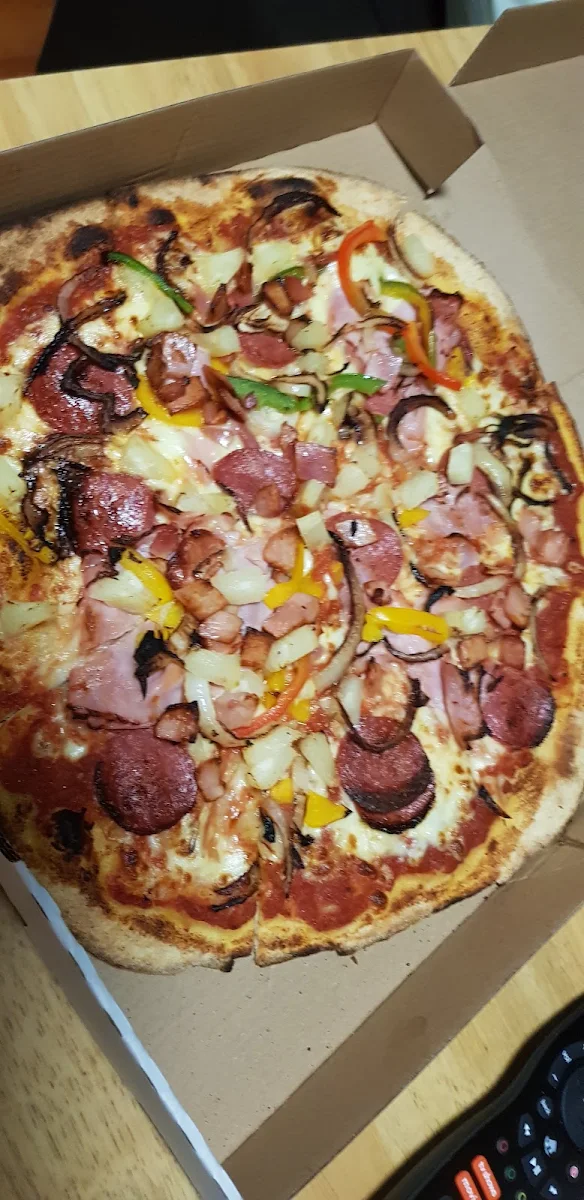 Supreme Pizza, DiRoma Pizzeria