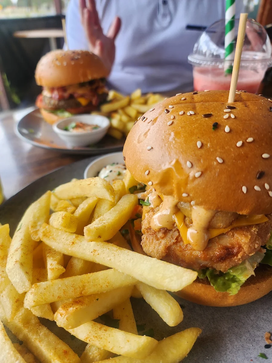 Texan Cousin Chicken Burger