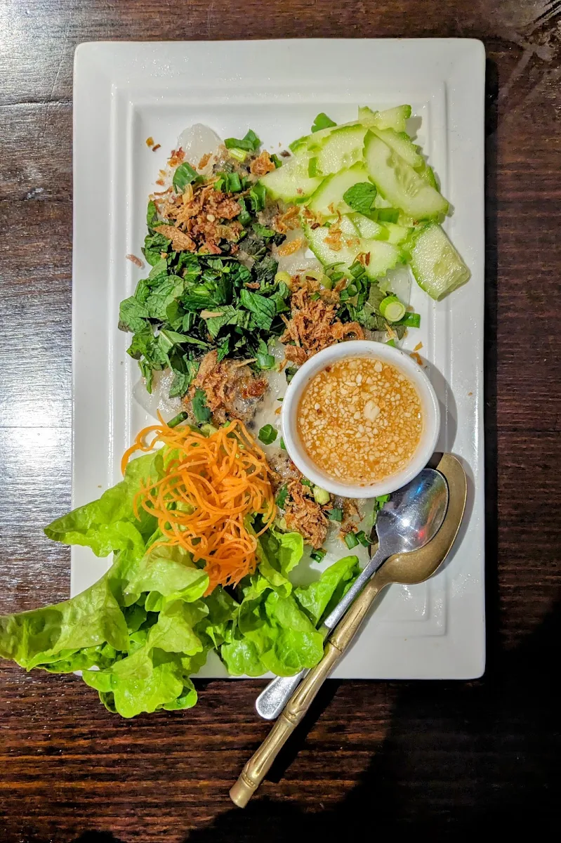 Highlights, Royal Orchard Thai
