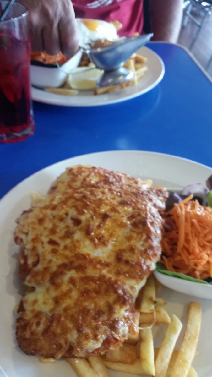 Chicken Parma, Lazy Moe's Ballarat