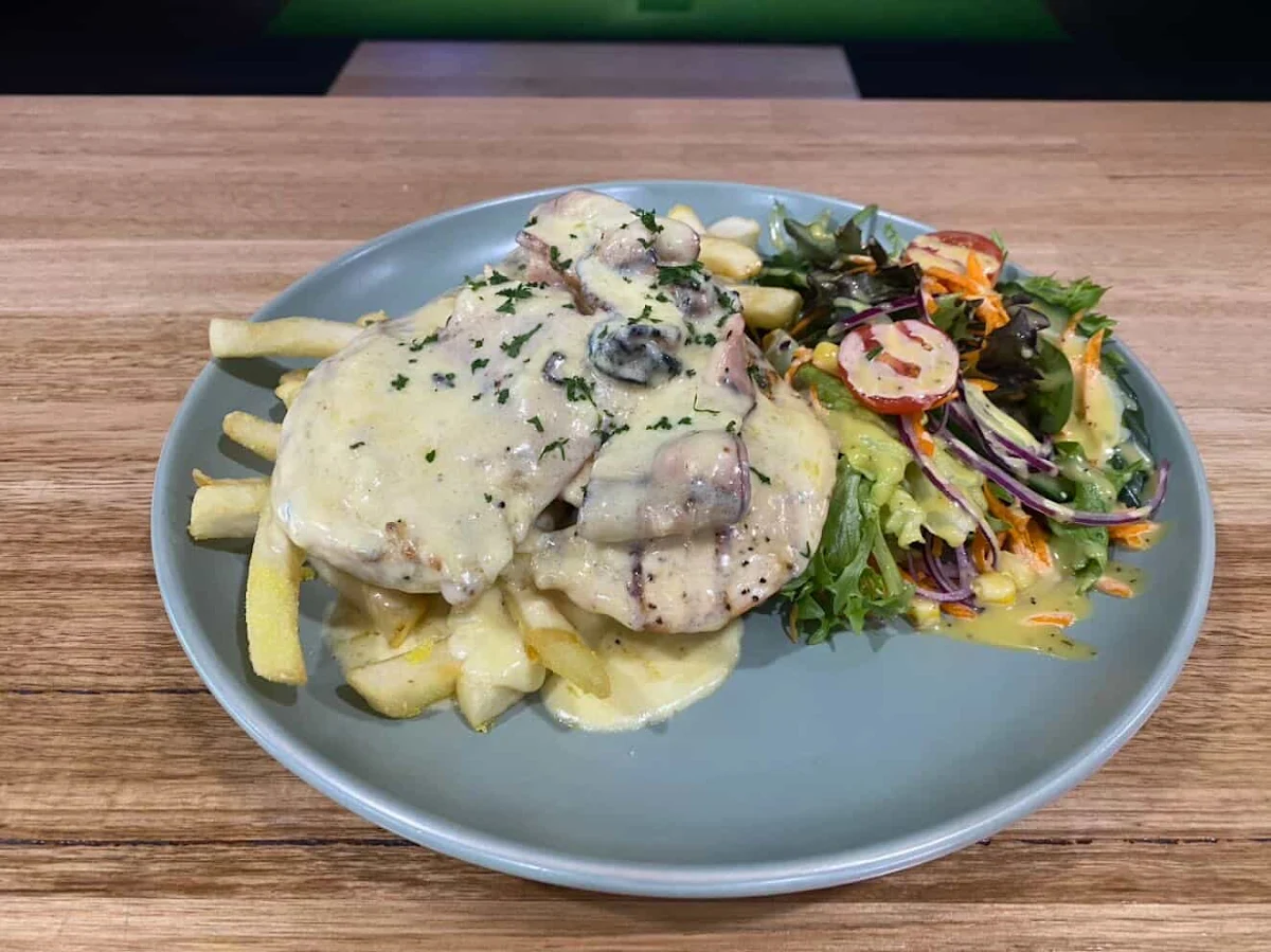 Highlights, Nitro Cafe & Bistro