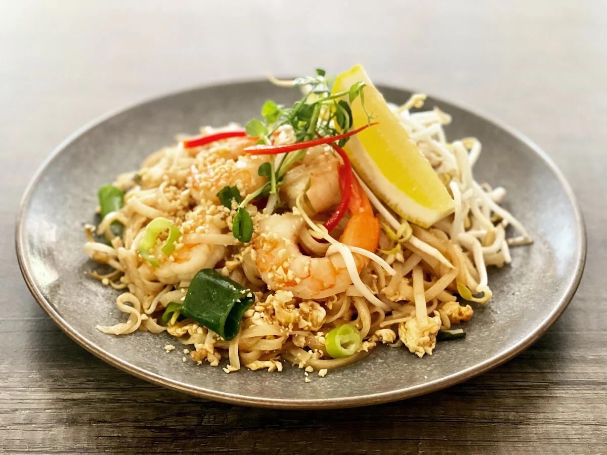 Pad Thai, Sanook Thai Cuisine