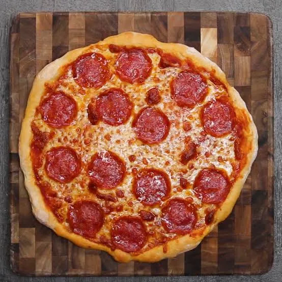 Pepperoni, Mia Pizza Deliveries