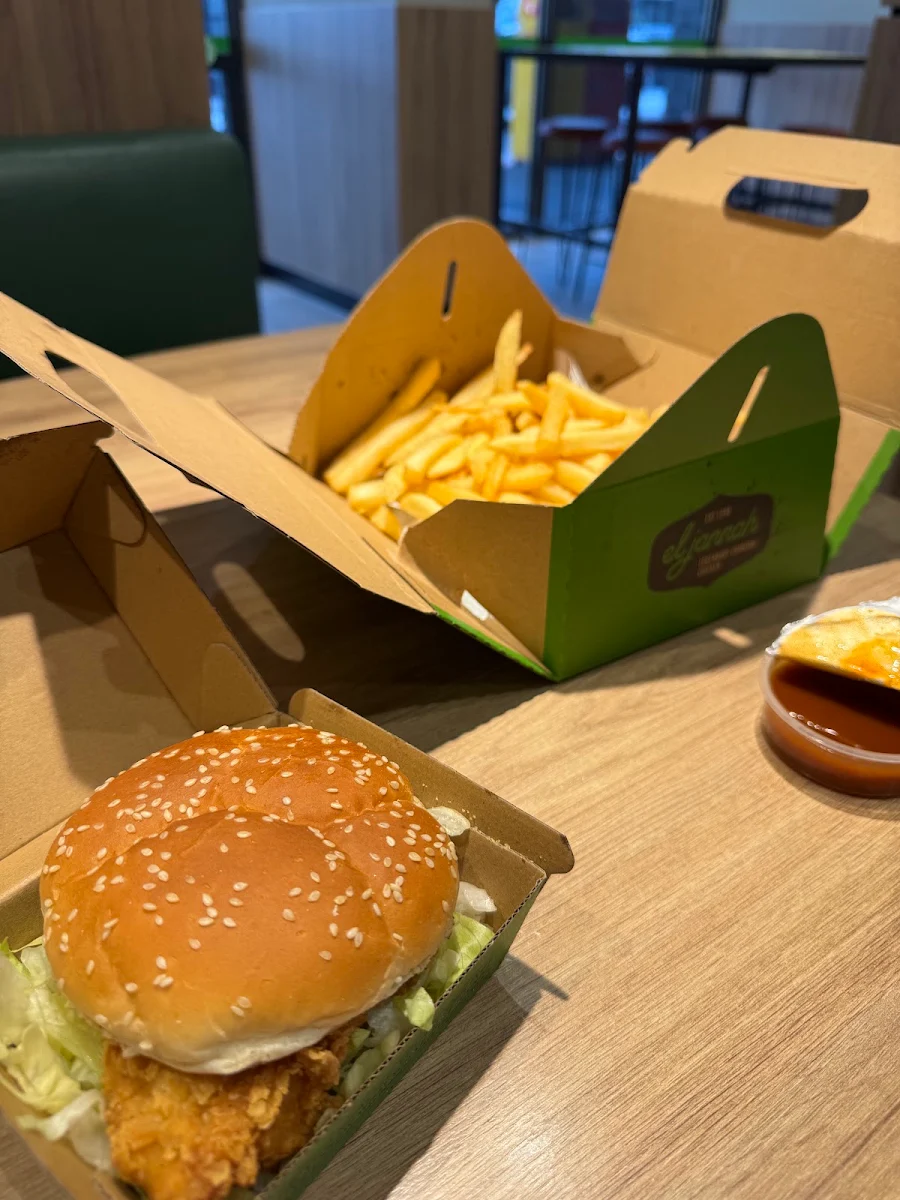 Chicken Deluxe Meal