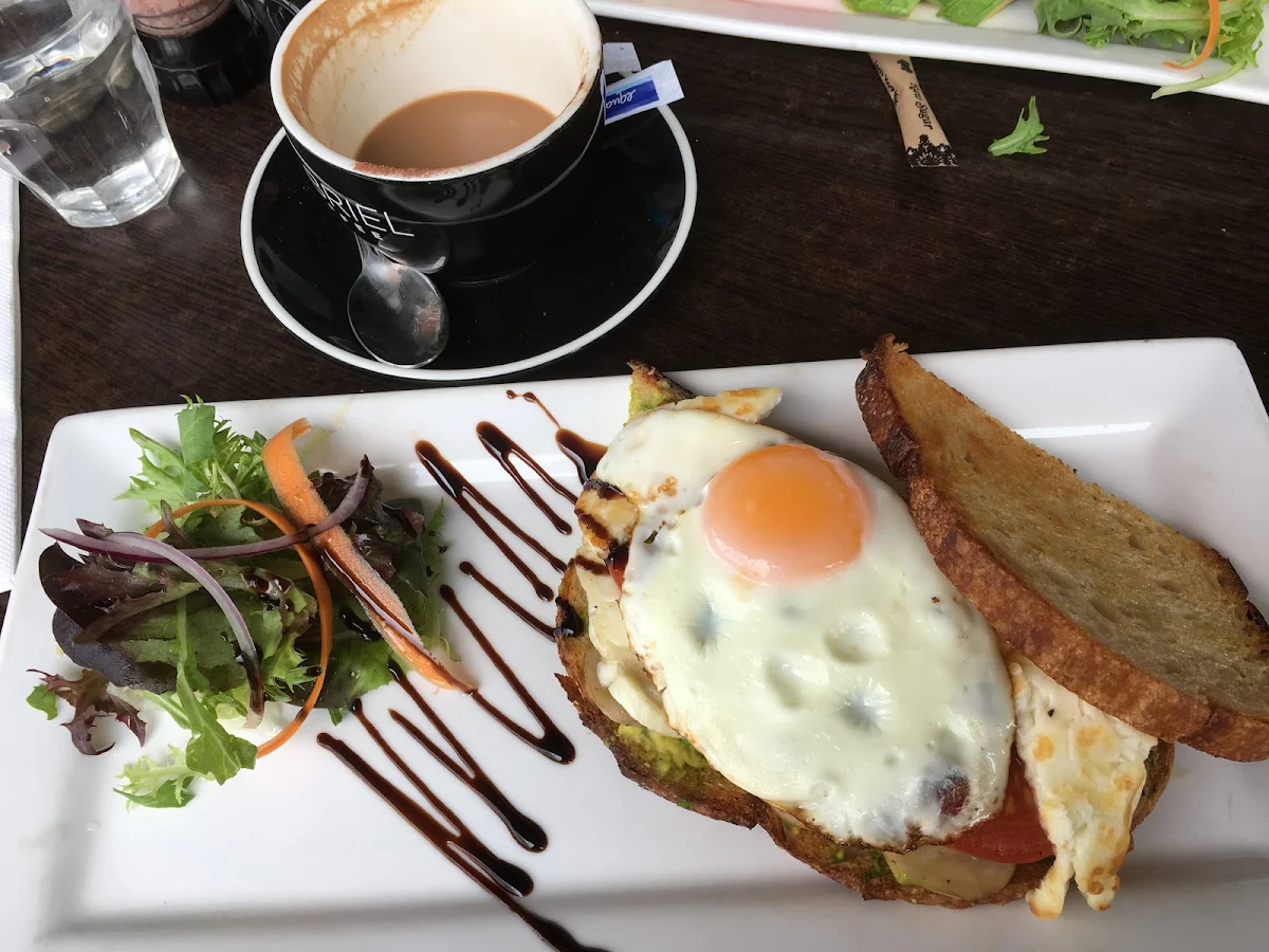Highlights, Rosewood Cafe